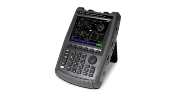 N9952B FieldFox Handheld Microwave Analyzer, 50 GHz – Sideview