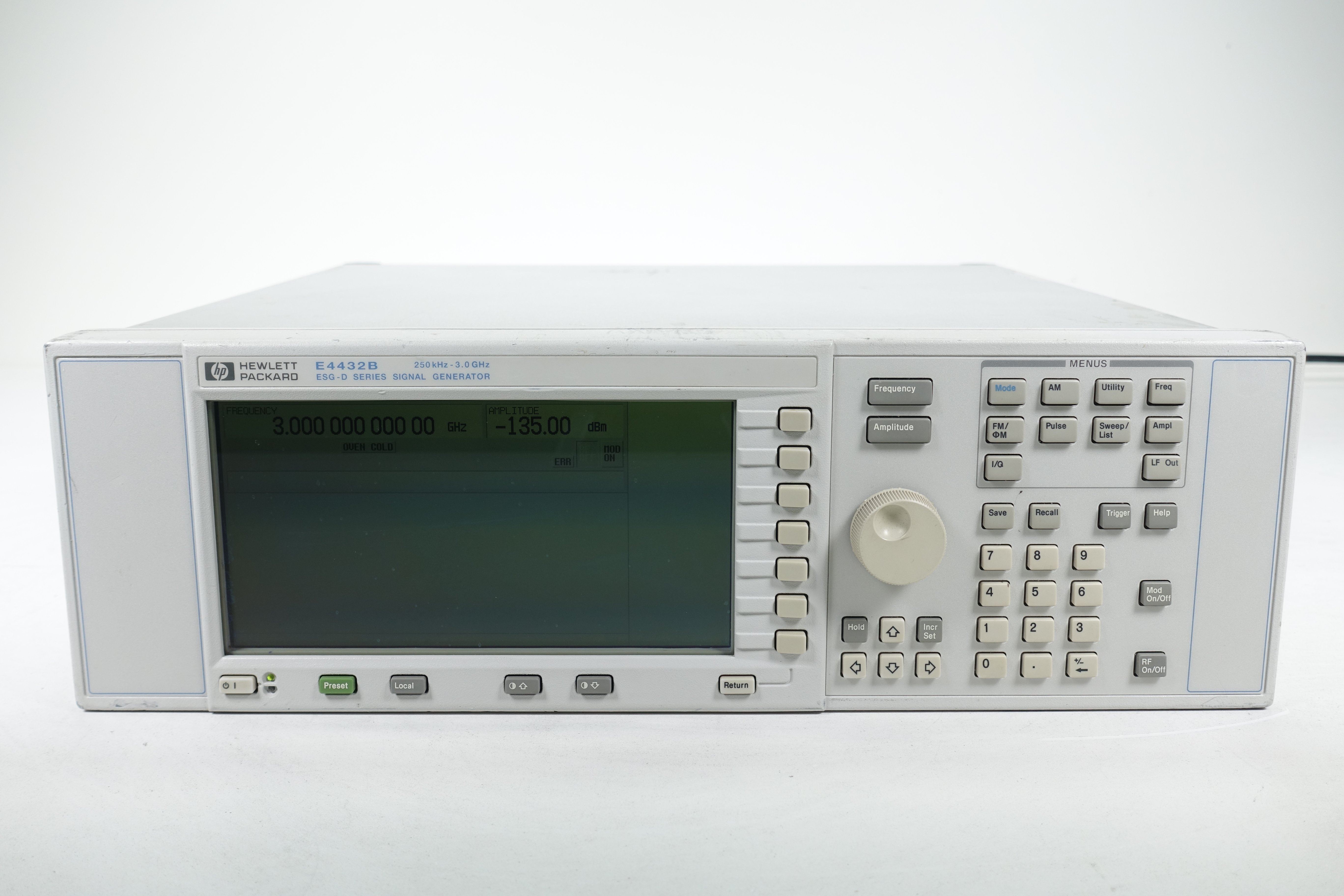 Keysight E4432B ESG-D Series Digital RF Signal Generator / 250 kHz to 3 GHz