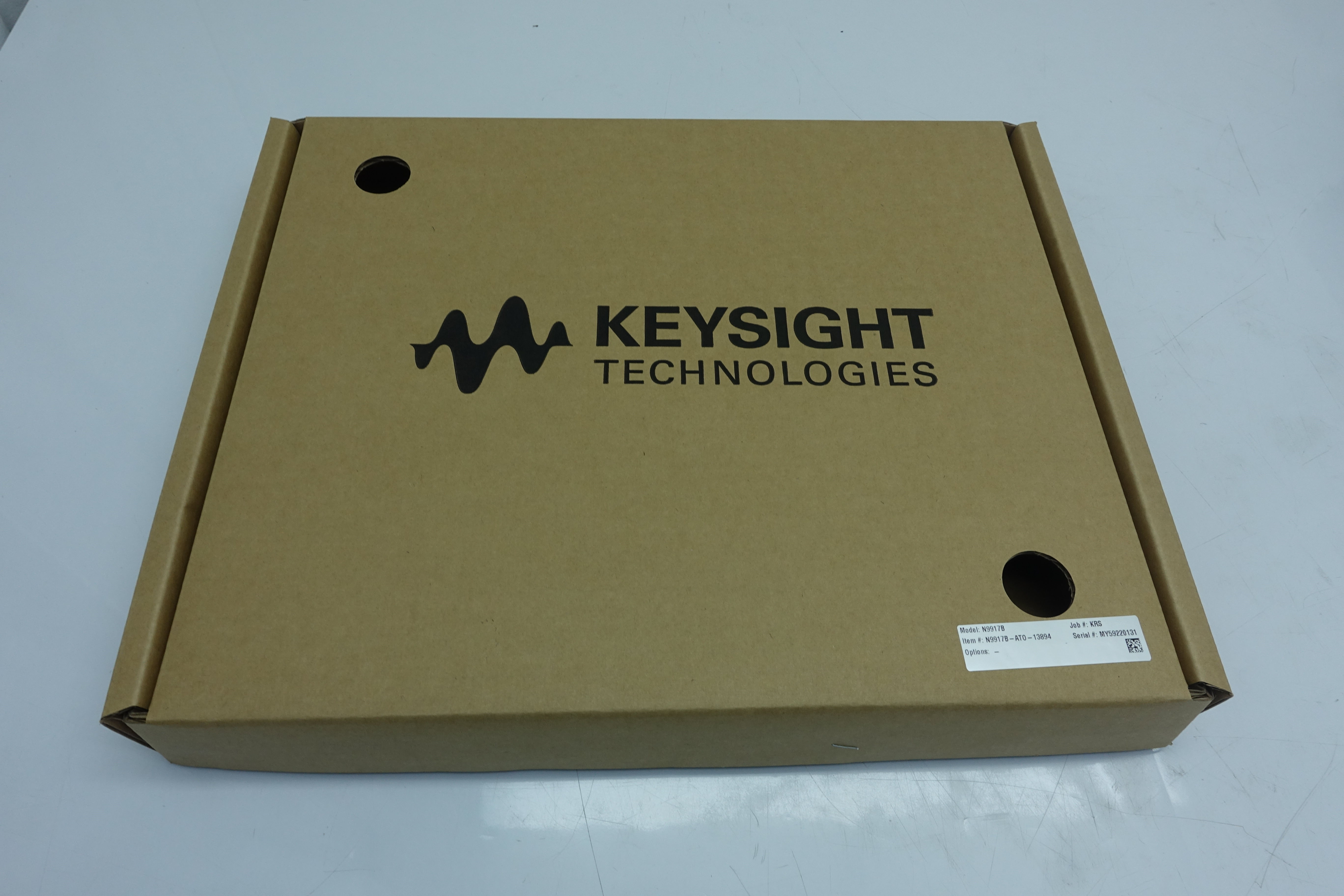 Keysight N9917B FieldFox Handheld Microwave Analyzer / 30 kHz to 18 GHz