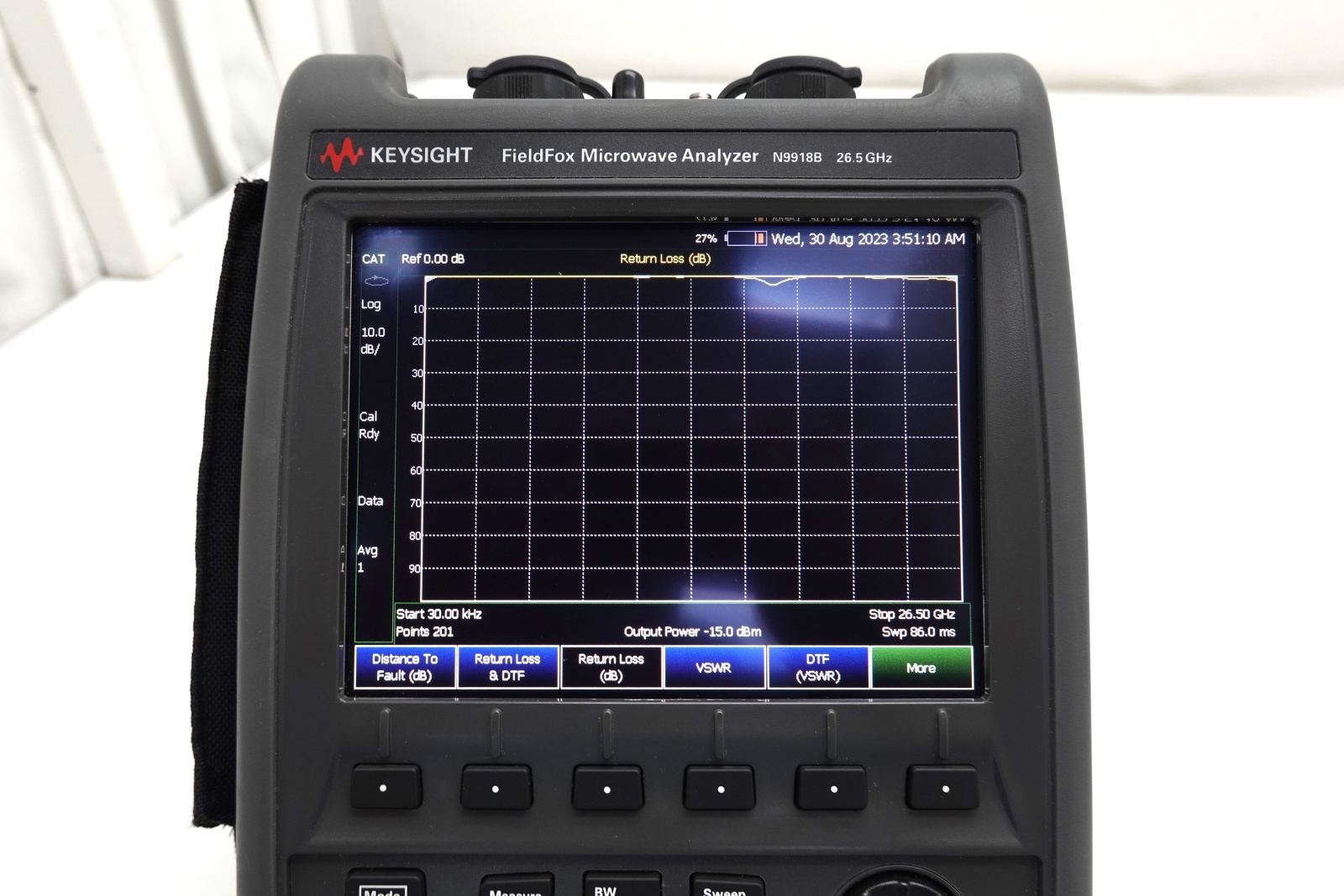 Keysight N9918B FieldFox Handheld Microwave Analyzer / 30 kHz to 26.5 GHz