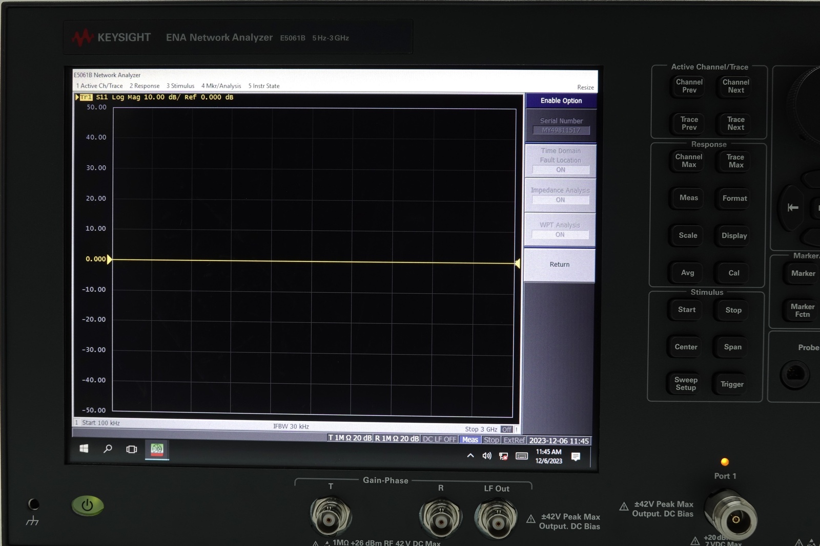 Keysight E5061B-3L5 LF-RF Network Analyzer with DC Bias Source / 5 Hz to 3 GHz