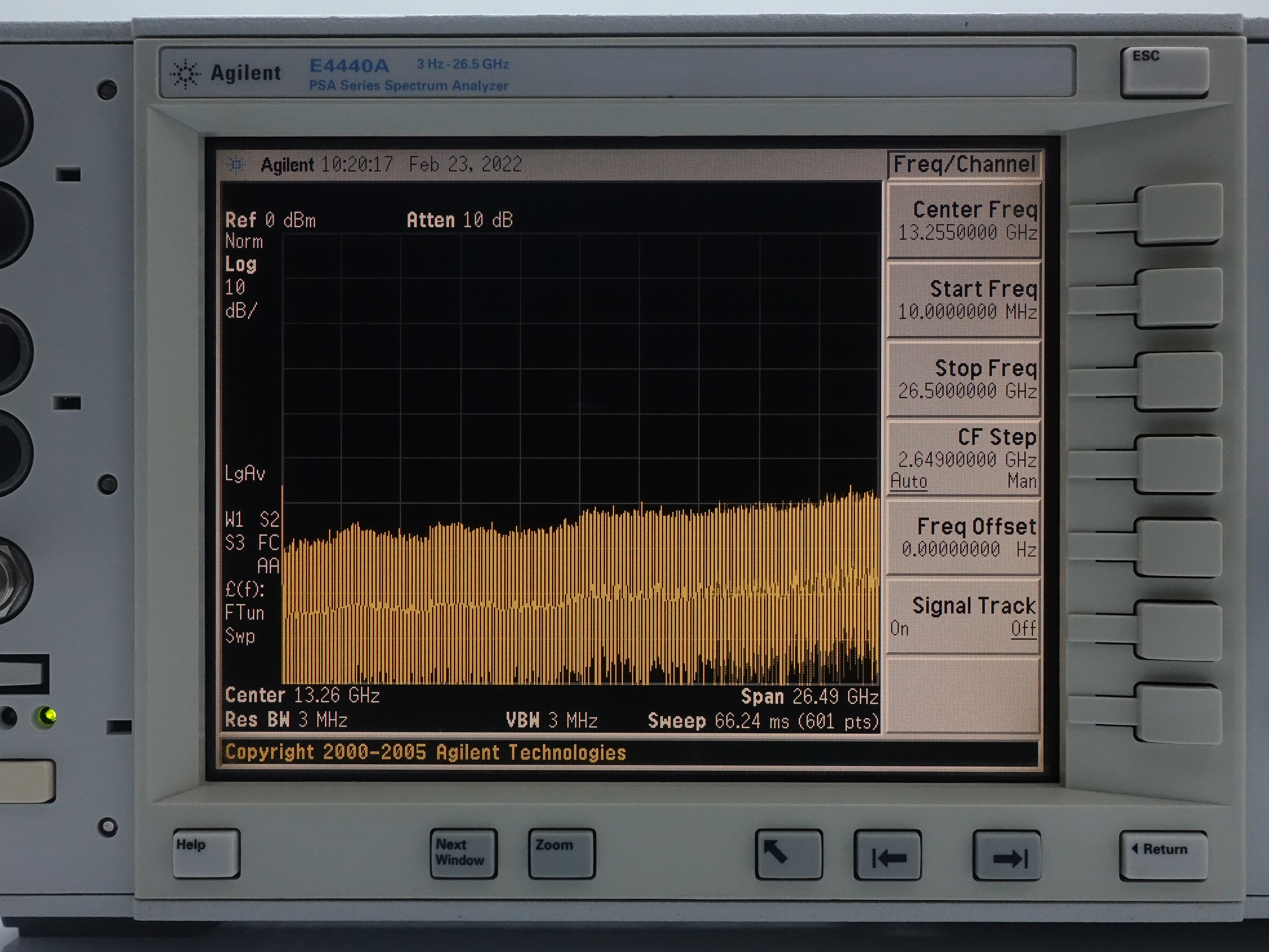 Keysight E4440A PSA Spectrum Analyzer / 3 Hz to 26.5 GHz